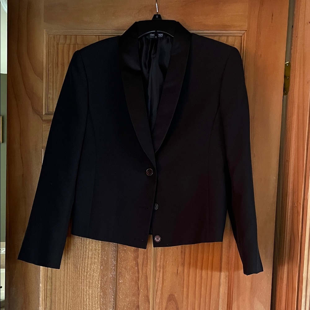 Elegant Black Women's Blazer